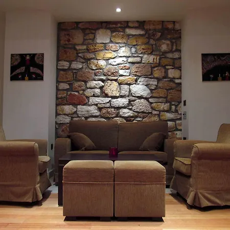 Thalassa מלון 3*