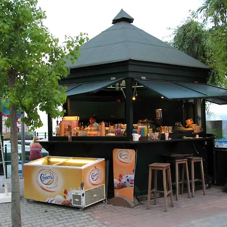 מלון Thalassa לאוטרה אדיפסאו